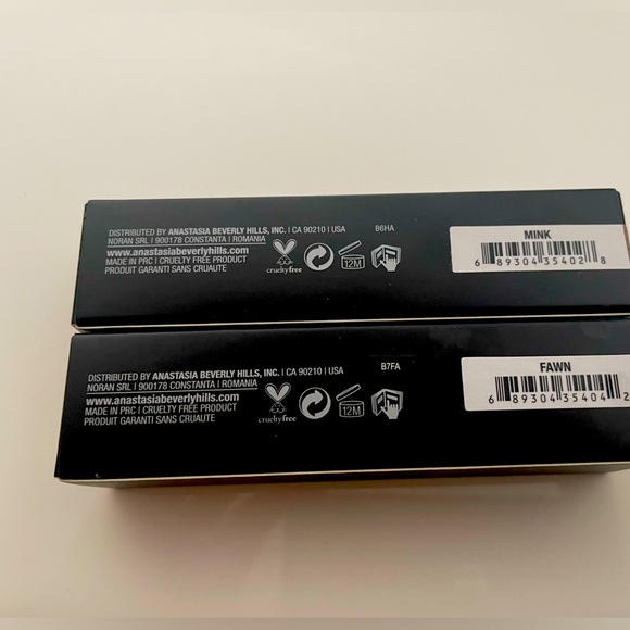 ABH Stick Foundation -Contour - Picture 2 of 5